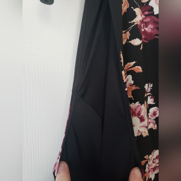 Formal Sleeveless Floral Maxi Dress with Full Skirt - Picture 6 of 10